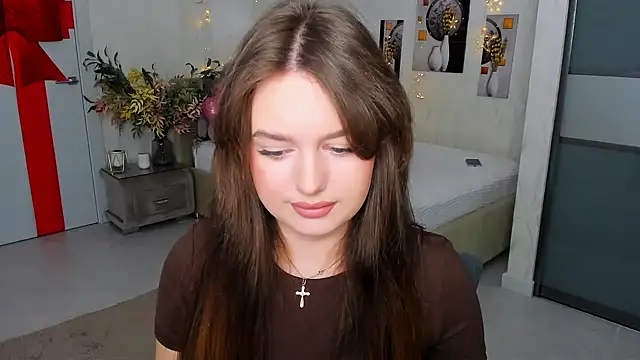 MiracleCurly online show from March 18, 4:15 pm