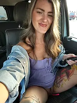 Lilmissvyx online show from September 9, 2:27 pm