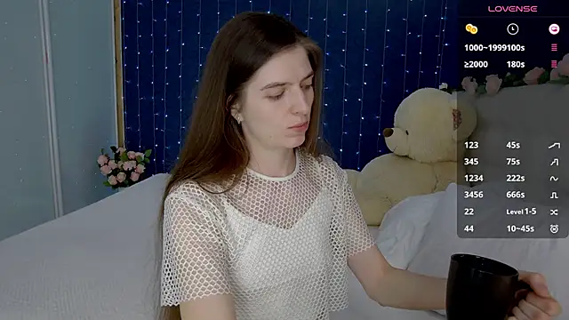 -Mirror-Girl- online show from February 1, 1:09 pm