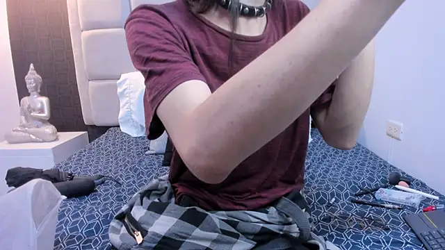 Snapshot of Hecatee_77 chatting on February 19, 7:38 pm Hecatee 77 online show from February 19, 7:38 pm