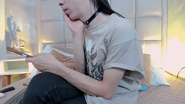 Snapshot of Hecatee_77 chatting on September 23, 7:50 pm Hecatee 77 online show from September 23, 7:50 pm