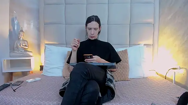 Snapshot of Hecatee_77 chatting on September 27, 8:03 pm Hecatee 77 online show from September 27, 8:03 pm