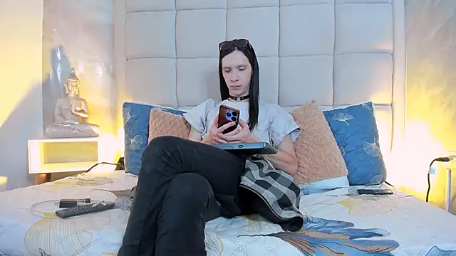 Snapshot of Hecatee_77 chatting on October 14, 8:09 pm Hecatee 77 online show from October 14, 8:09 pm