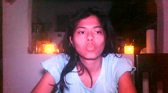 loverubii online show from February 8, 7:59 am