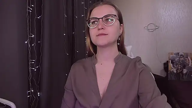 MissBrightShine online show from September 28, 10:20 am