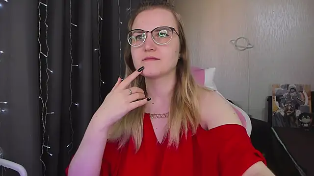 MissBrightShine online show from April 19, 12:04 pm