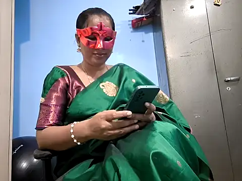 SANJU5888 online show from April 24, 8:17 am