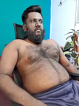 Rayansmith  online show from April 22, 1:23 pm