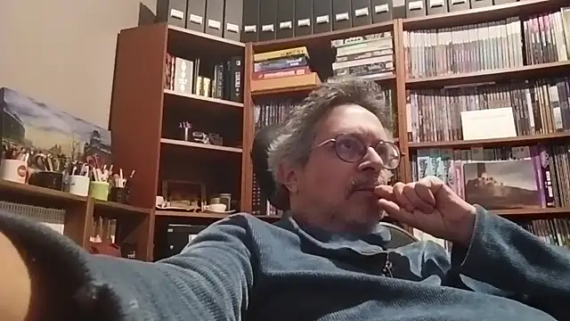 Mandra is a whore online show from October 15, 9:26 pm