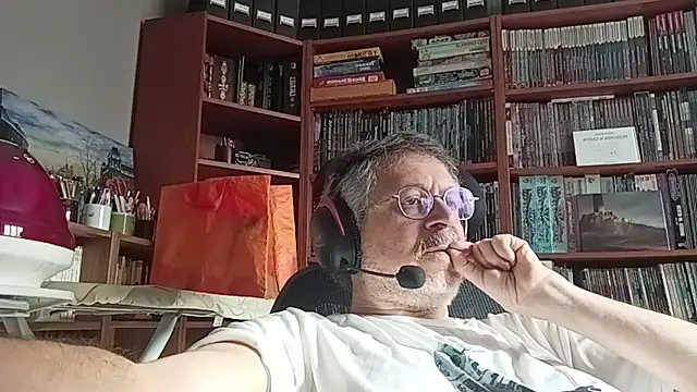 Mandra is a whore online show from October 22, 9:42 am