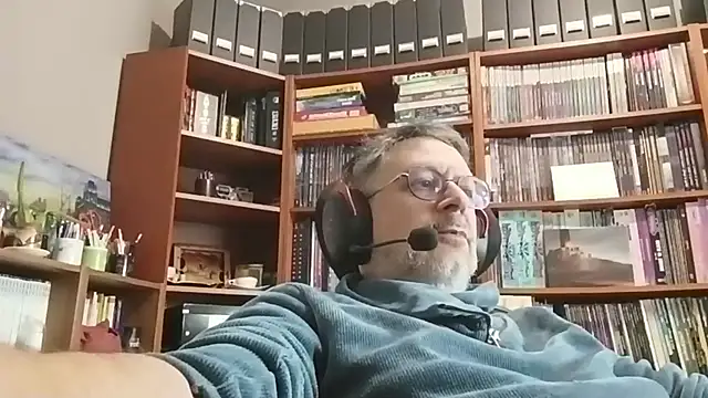 Mandra is a whore online show from November 17, 10:32 am