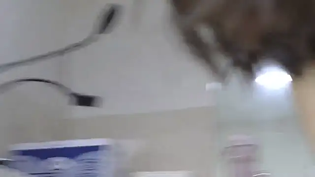 Snapshot of MIYAMOTO_MARINA chatting on February 6, 1:21 pm MIYAMOTO MARINA online show from February 6, 1:21 pm