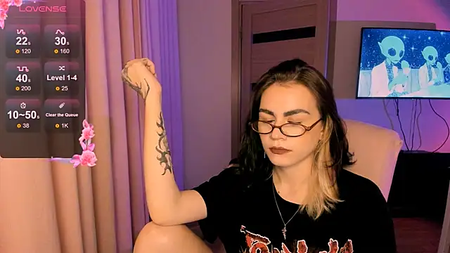  selectrra online show from December 11, 6:09 pm