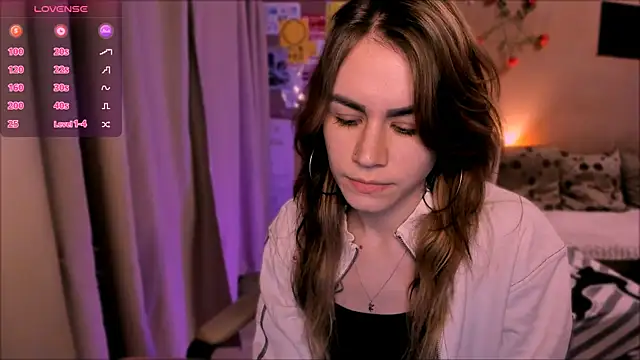  selectrra online show from February 4, 7:31 pm