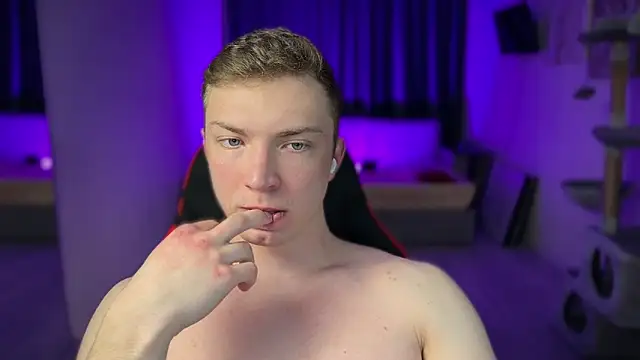 iron  chap online show from February 3, 7:08 pm