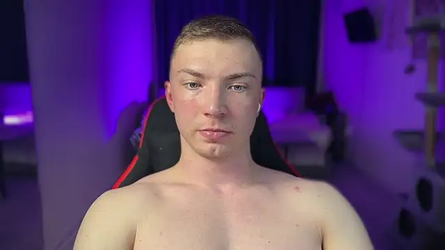 iron  chap online show from February 8, 10:57 pm