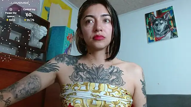 ZoeBakers  online show from December 28, 12:56 pm