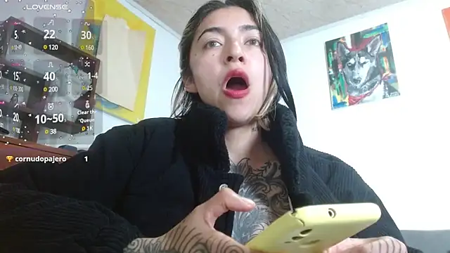 ZoeBakers  online show from January 23, 1:24 pm