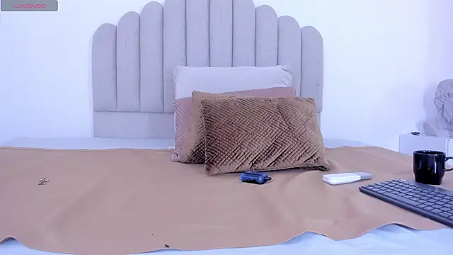 sarita duque online show from September 26, 12:09 pm