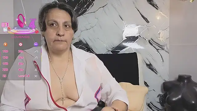 Snapshot of merlyna_goldens chatting on October 7, 11:13 pm merlyna goldens online show from October 7, 11:13 pm