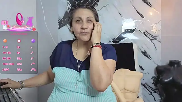 Snapshot of merlyna_goldens chatting on October 8, 11:24 pm merlyna goldens online show from October 8, 11:24 pm