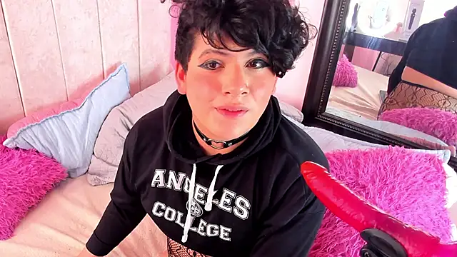 Satuurn  online show from February 15, 6:55 pm