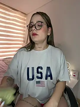 Zoe olsen online show from April 18, 5:50 pm