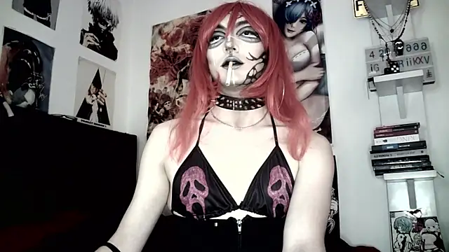 Snapshot of kiiler_queen chatting on July 13, 8:00 pm kiiler queen online show from July 13, 8:00 pm