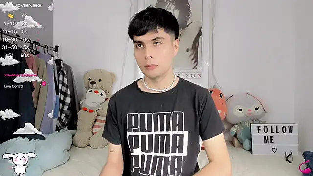 Snapshot of lucas_cute chatting on February 21, 5:53 pm lucas cute online show from February 21, 5:53 pm