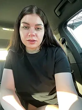 EllyNora online show from March 3, 2:45 pm