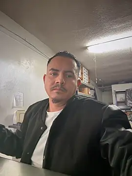 PeterGrandee online show from January 13, 6:27 pm