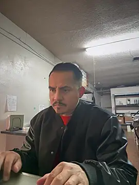 PeterGrandee online show from March 3, 9:26 pm