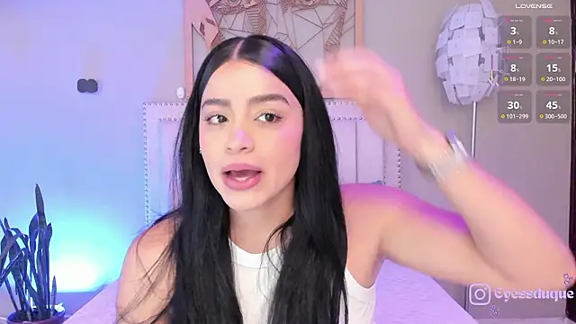 Paula Desousa online show from February 11, 3:50 pm