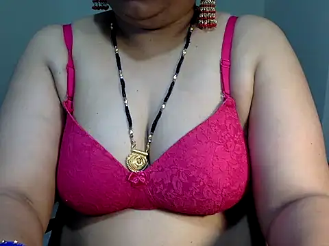 Snapshot of soniasharma0223 chatting on February 14, 12:30 am soniasharma0223 online show from February 14, 12:30 am