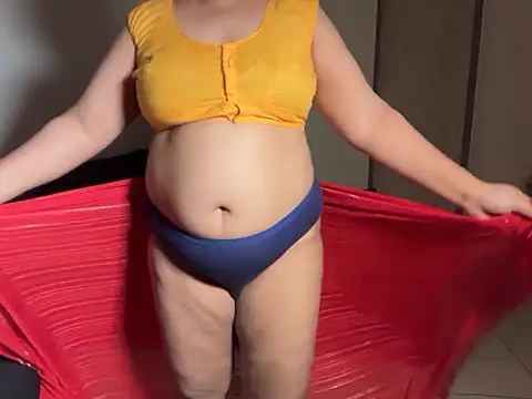 Snapshot of soniasharma0223 chatting on November 10, 11:59 pm soniasharma0223 online show from November 10, 11:59 pm