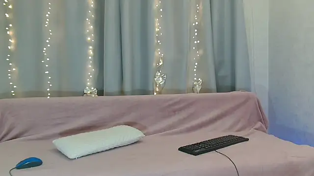 Snapshot of Imcarrieberry chatting on February 3, 4:20 pm Imcarrieberry online show from February 3, 4:20 pm