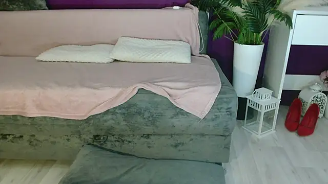 Snapshot of Imcarrieberry chatting on September 22, 2:52 pm Imcarrieberry online show from September 22, 2:52 pm