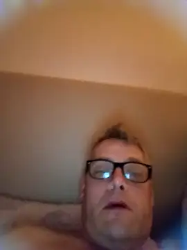 Snapshot of adriaan1975 chatting on November 2, 3:42 am adriaan1975 online show from November 2, 3:42 am