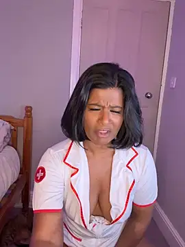 Snapshot of RoseMelanie chatting on October 21, 6:47 am RoseMelanie online show from October 21, 6:47 am