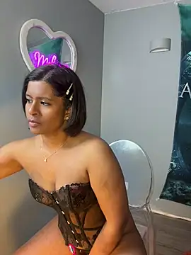 RoseMelanie online show from April 11, 8:24 pm