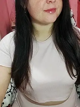 Snapshot of ErikaVlovely chatting on October 30, 2:02 am ErikaVlovely online show from October 30, 2:02 am