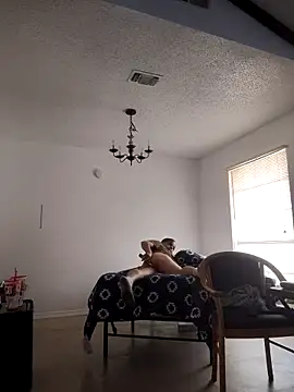 Peachestabby147 online show from November 17, 9:42 pm