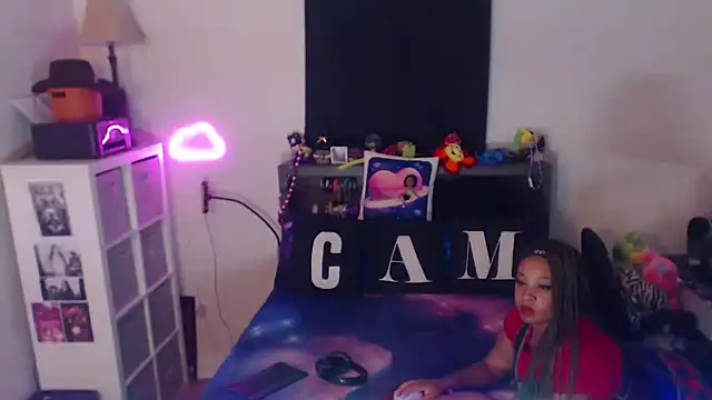 temptressbeauty24 online show from February 28, 12:11 am