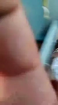 Snapshot of mrshine chatting on February 3, 10:14 am mrshine online show from February 3, 10:14 am