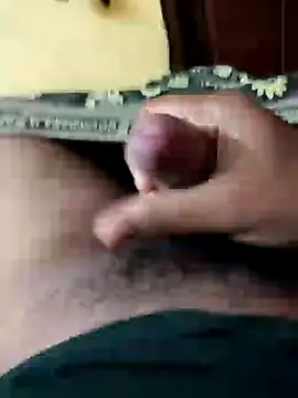 Snapshot of mrshine chatting on February 6, 5:51 pm mrshine online show from February 6, 5:51 pm