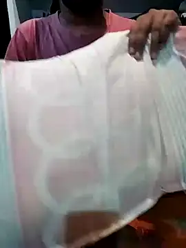 Snapshot of mrshine chatting on October 12, 4:28 pm mrshine online show from October 12, 4:28 pm