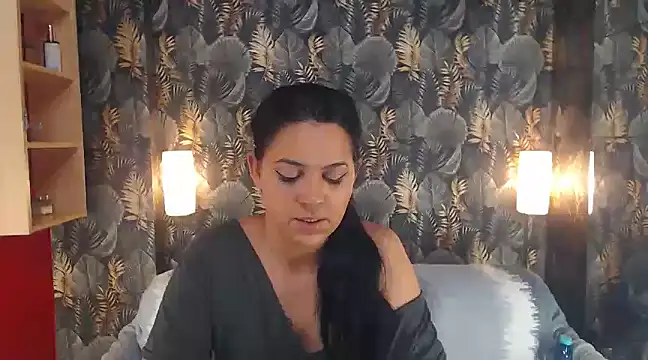 Snapshot of jessthewicked chatting on December 23, 6:27 pm jessthewicked online show from December 23, 6:27 pm