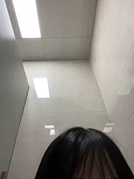 Asia-Lynn online show from December 3, 11:11 am