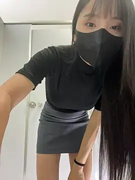 Snapshot of Asia-Lynn chatting on August 3, 10:10 am Asia-Lynn online show from August 3, 10:10 am