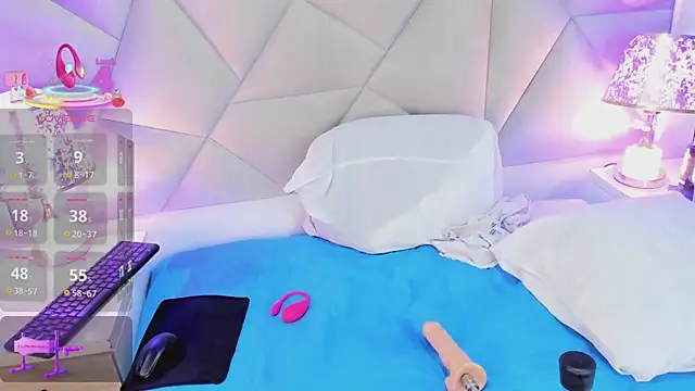 SussyRoss online show from March 11, 6:30 pm